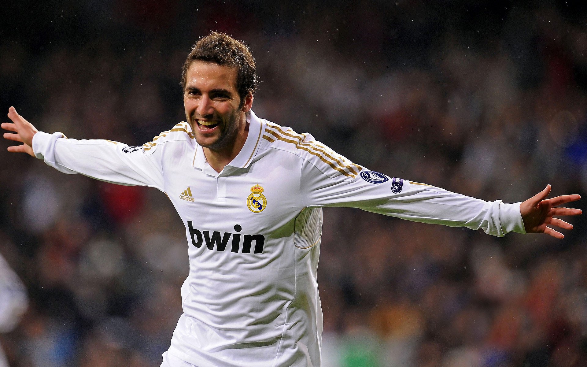 伊朗男足在巴黎奥运会上表现出色，晋级四强，伊朗男子足球队